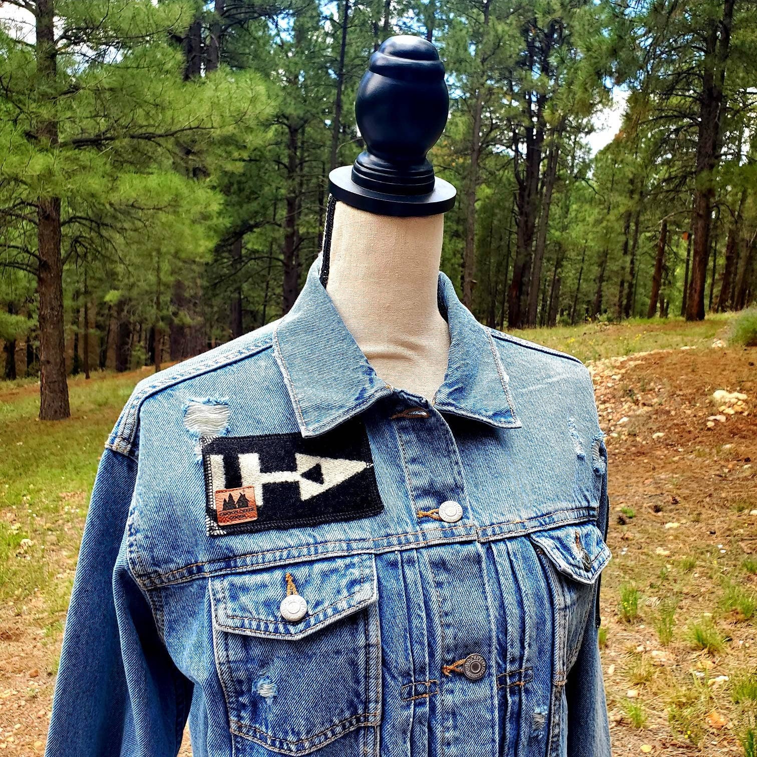 Women's Western Jacket, Jean Jacket, Cowgirl Jacket, Rodeo Jacket, Southwest Denim Jacket, Western Wear, Cowgirl Gifts, Upcycled Denim