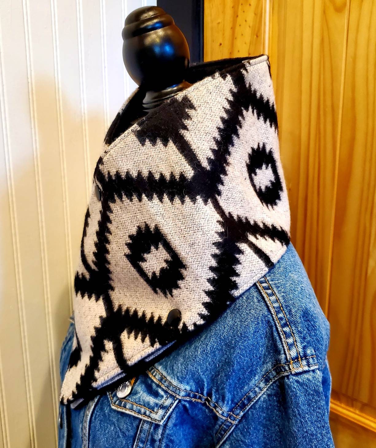 Women's Wool Cowl, Western Cowl, Equestrian Bandana, Ranch Scarf, Cowgirl Cowl, Aztec Scarf, Equestrian Gifts, Rodeo Scarf, Wife Gifts